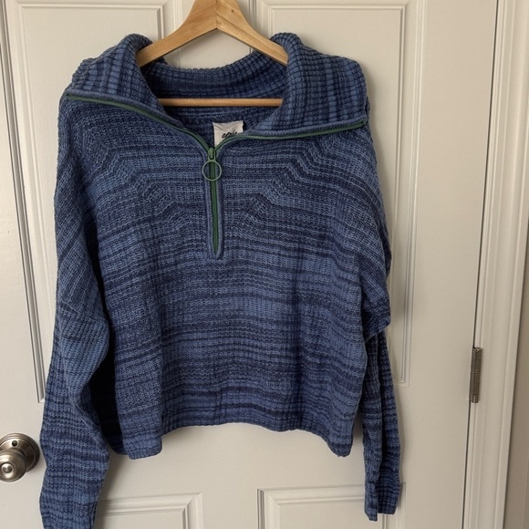aerie Sweaters - Aerie Blue Sweater with Green Accents